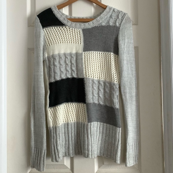 Ci Sono Sweater Size Large - Picture 13 of 15